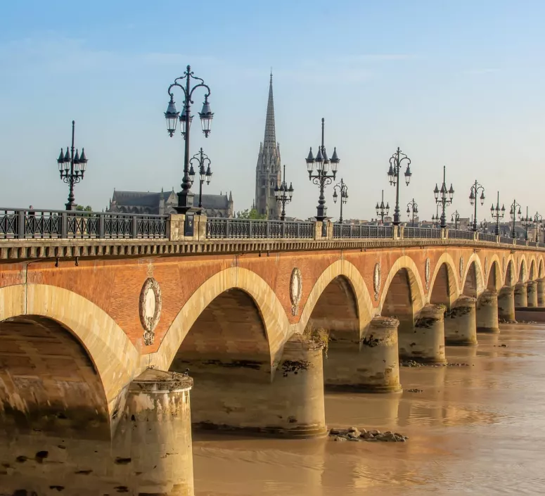Bordeaux Pont Ciel Traversée